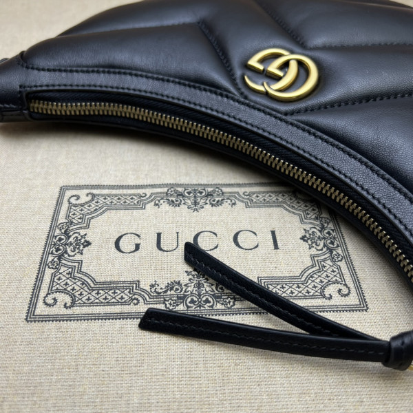 G*u*i gg marmont half-moon-shaped small bag