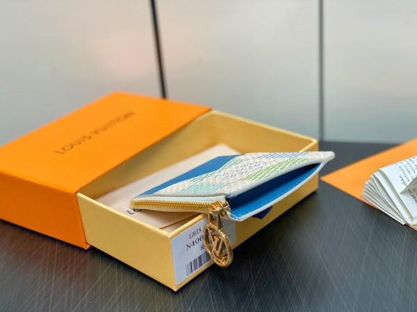 l0*is V*t0n romy card holder-12*8*0.8cm