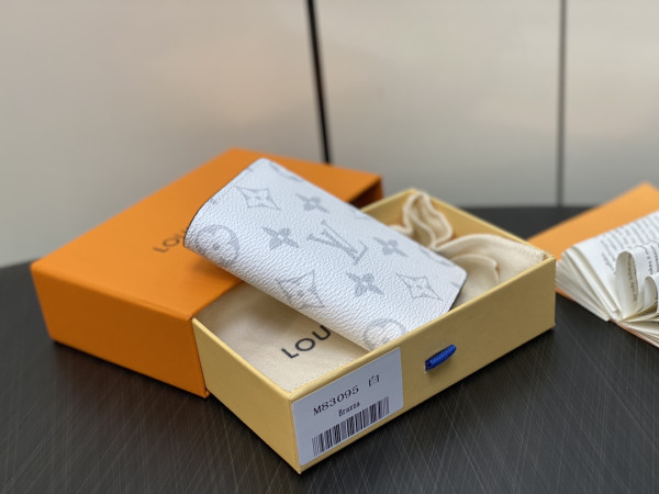 l0*is V*t0n pocket organizer-7.5*11.1*1 cm