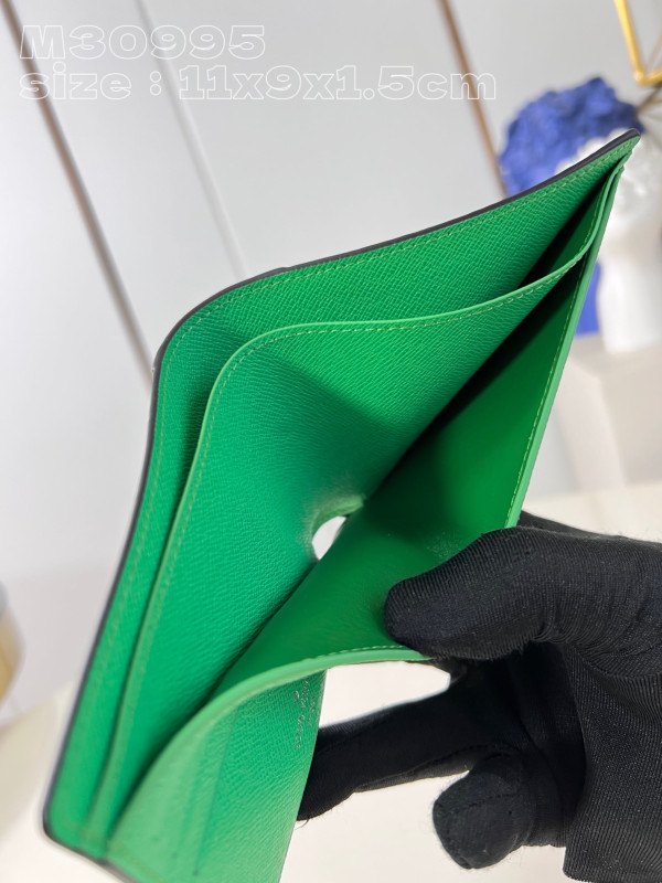 l0*is V*t0n multiple wallet-11.5-9-1.5cm