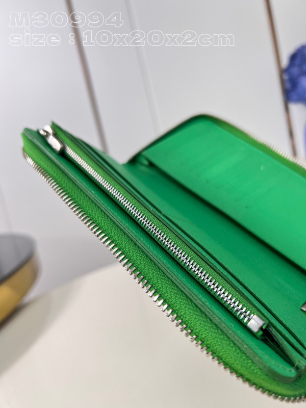 l0*is V*t0n zippy wallet-10*20*2 cm