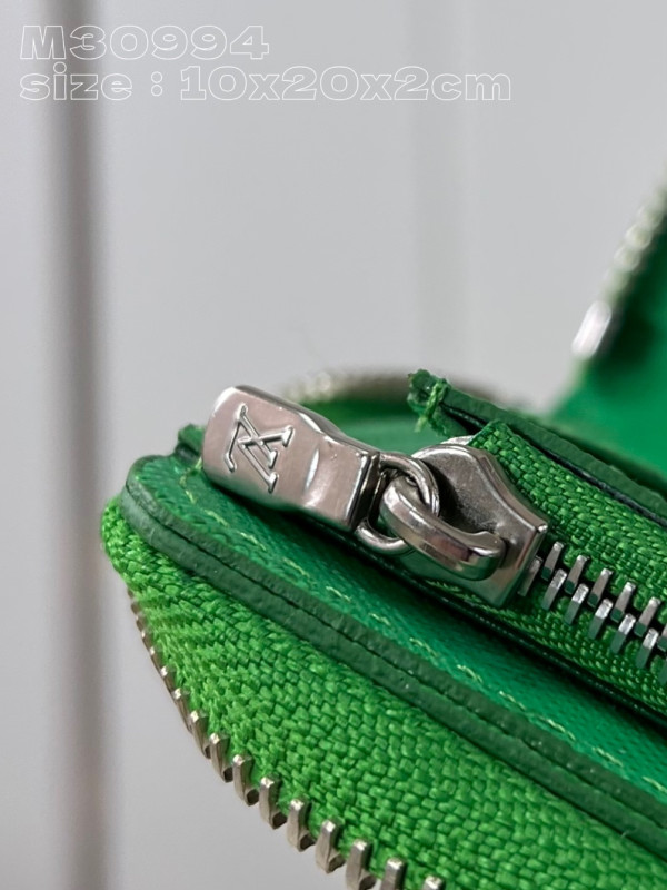 l0*is V*t0n zippy wallet-10*20*2 cm