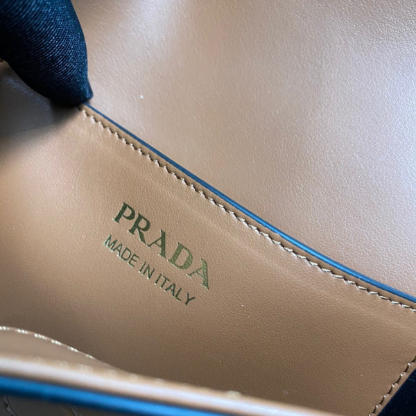 Pra*a moon handbags-22*17*5.5cm