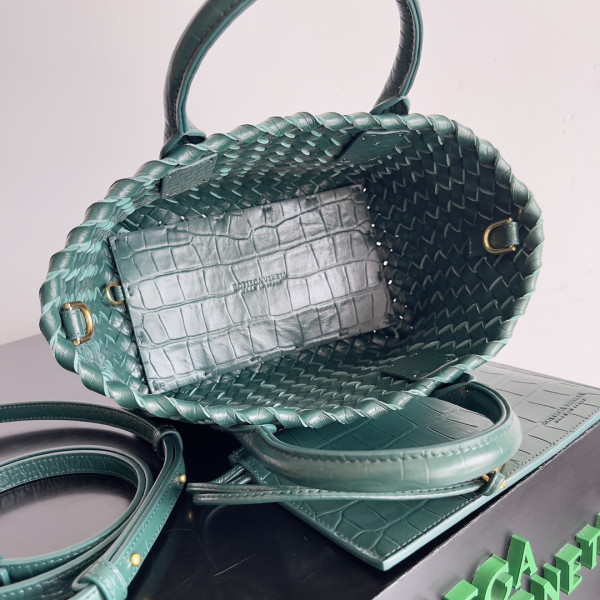 bo*te*ga Ve*ne*ta mini cabat-22*6.5*15.5cm