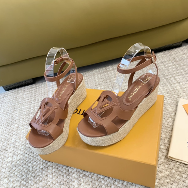 l0*is V*t0n heels sandals