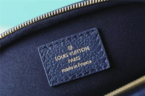 l0*is V*t0n mini bumbag-17-12-9.5cm