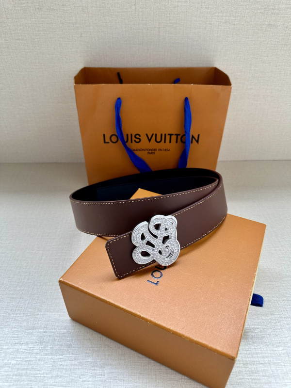 l0*is V*t0n belt