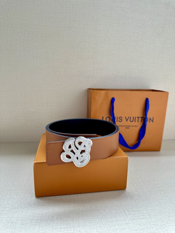 l0*is V*t0n belt