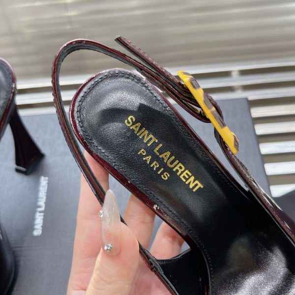Sa**t Lau*nt heels