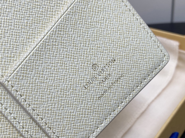 l0*is V*t0n brazza wallet-10*19*2cm