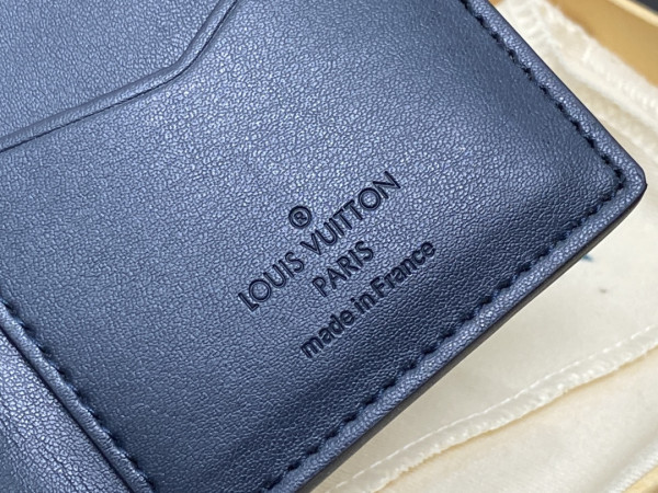 l0*is V*t0n pocket organizer-8*11.1*1 cm
