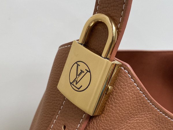 l0*is V*t0n low key hobo jh-31*35*18cm