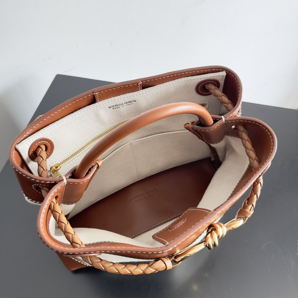 bo*te*ga Ve*ne*ta small andiamo-25*22*10.5cm