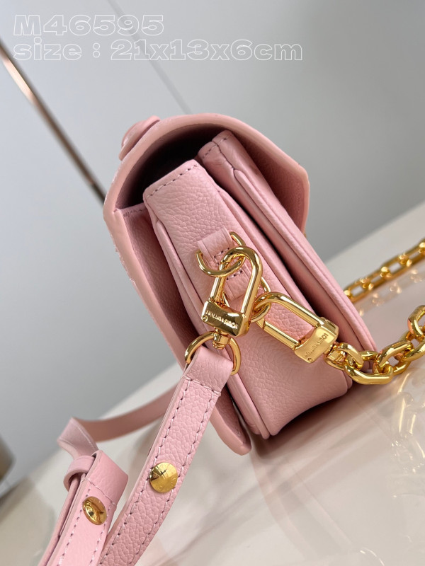 l0*is V*t0n pochette metis east west