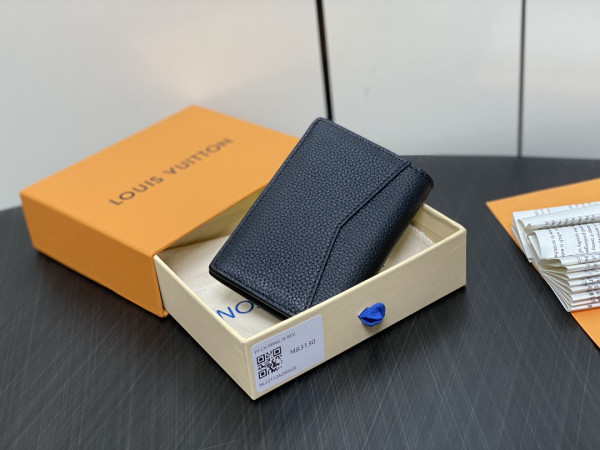 l0*is V*t0n pocket organizer-7.5*11.1*1 cm
