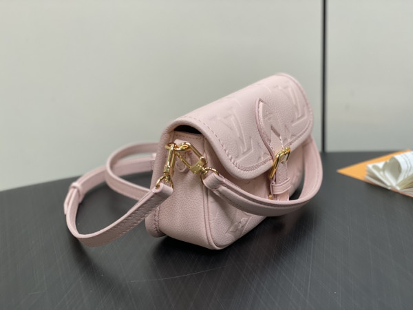 l0*is V*t0n nano diane-19*10.5*6 cm