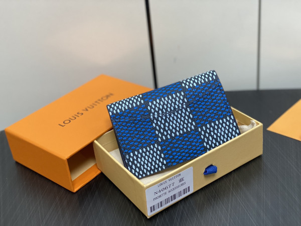 l0*is V*t0n pocket organizer-7.5*11.1*1 cm