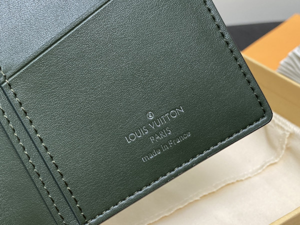 l0*is V*t0n brazza wallet-10*19*2cm