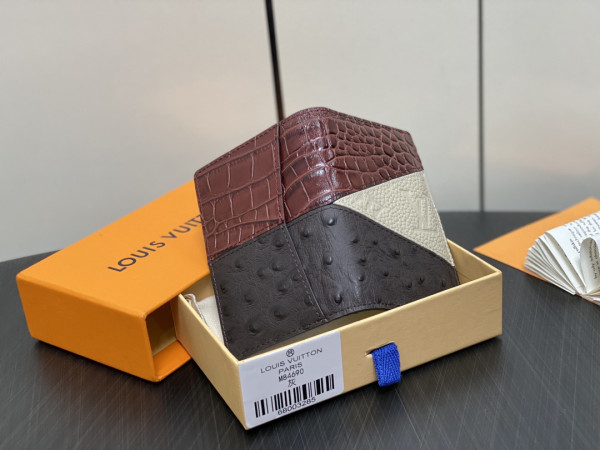 l0*is V*t0n pocket organizer-7.5*11.1*1 cm