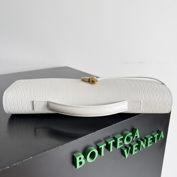 bo*te*ga Ve*ne*ta long clutch andiamo with handle-31*13*3cm