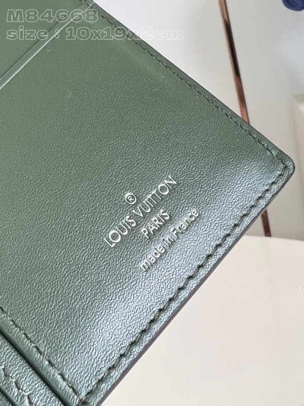 l0*is V*t0n brazza wallet-10*19*2cm