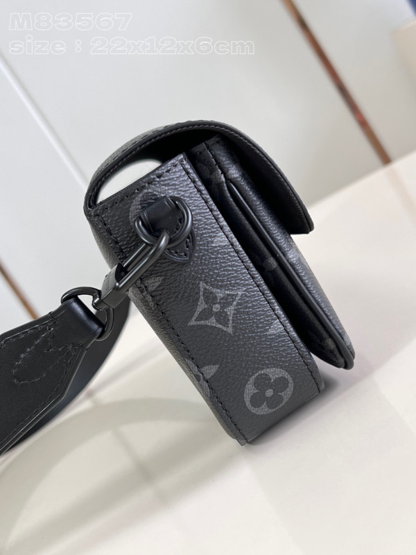l0*is V*t0n montsouris wearable wallet