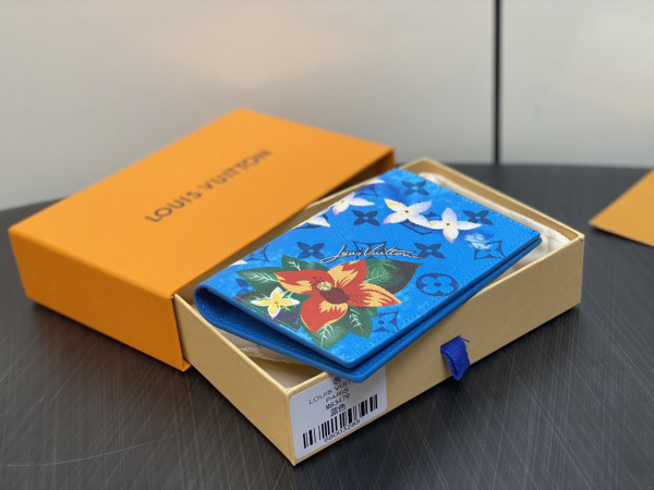 l0*is V*t0n passport cover-10*14*2.5cm