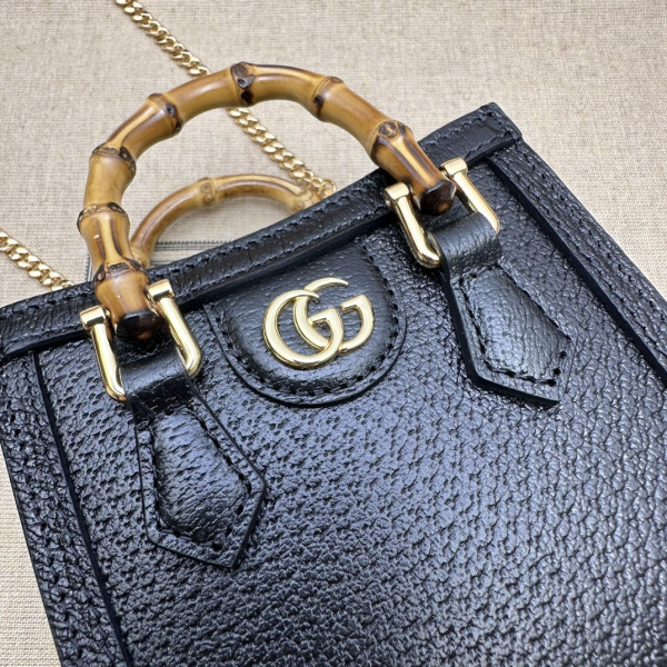 g*u*i diana S*per mini bag-12*12.5*6cm