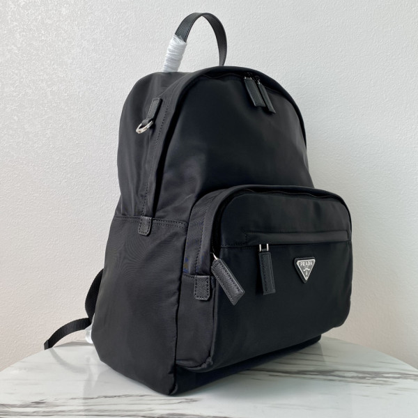 Pra*a backpack-29*40*17cm