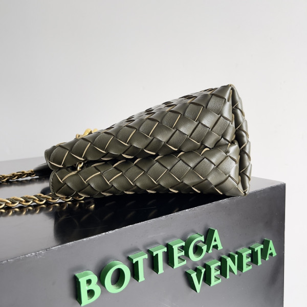 bo*te*ga Ve*ne*ta small andiamo chain-25*22*10.5cm