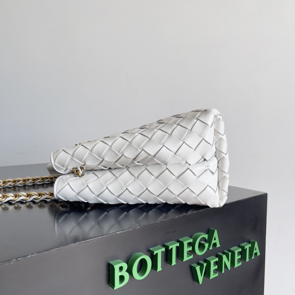 bo*te*ga Ve*ne*ta small andiamo chain-25*22*10.5cm