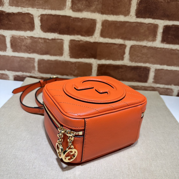 G*u*i blondie top handle bag