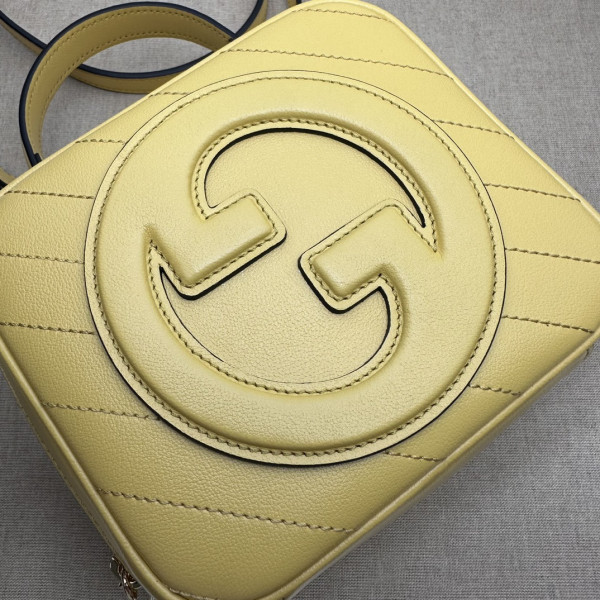 G*u*i blondie top handle bag
