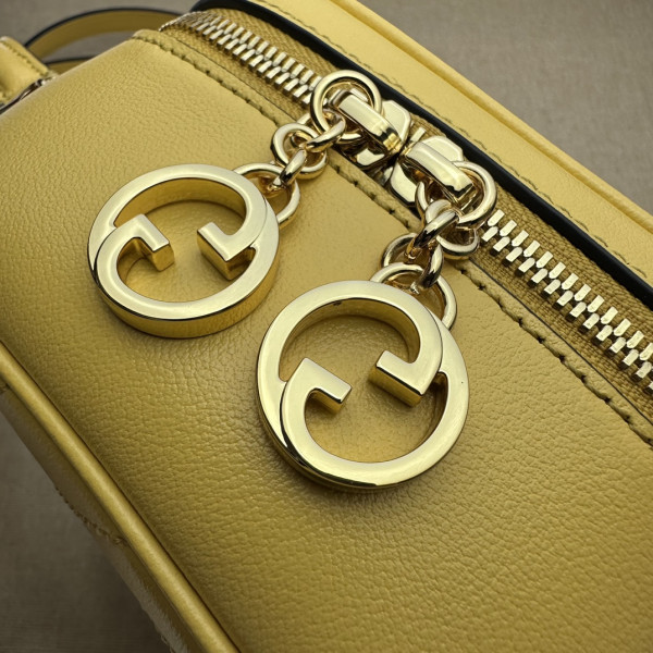 G*u*i blondie top handle bag