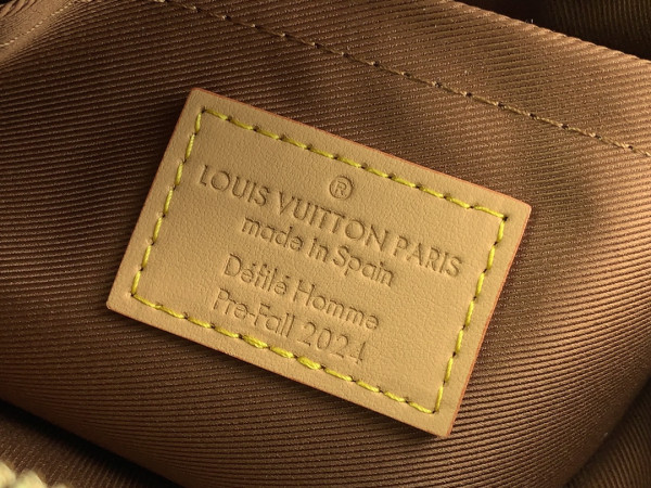 l0*is V*t0n chess messenger-24*24*8cm