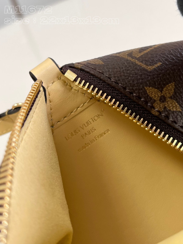 l0*is V*t0n bloom pouch-22.5*13*13cm