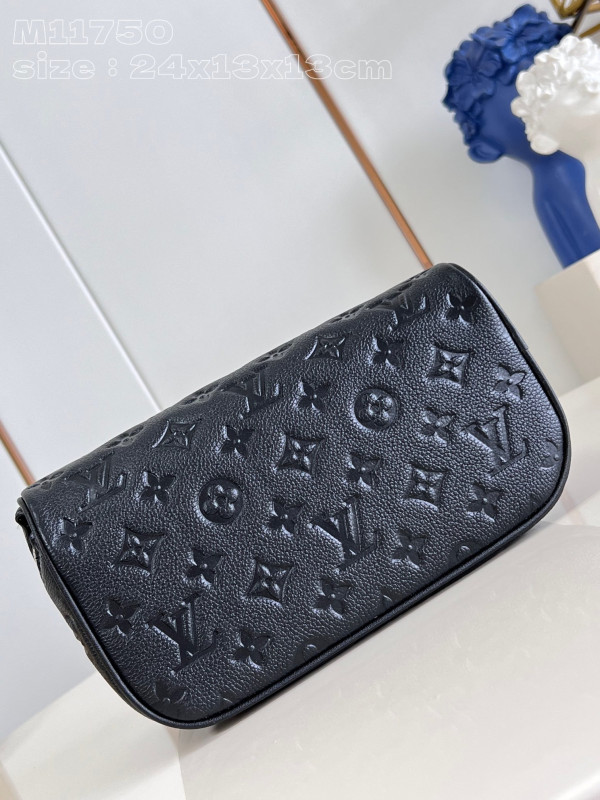 l0*is V*t0n toiletry bag-24*13*13cm
