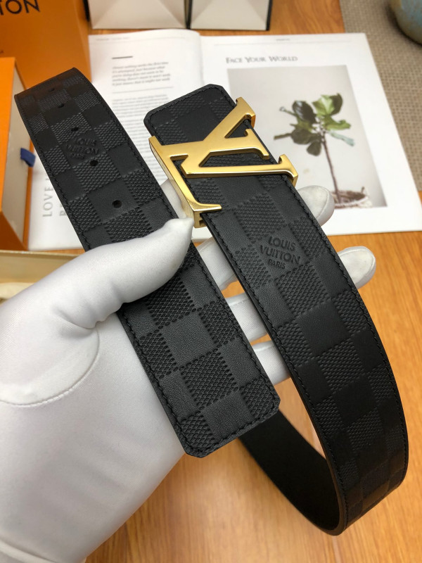 l0*is V*t0n belt