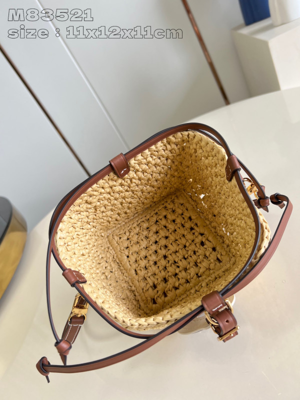 l0*is V*t0n noÉ purse