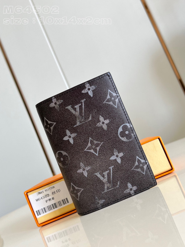 l0*is V*t0n passport cover-10*14*2.5cm