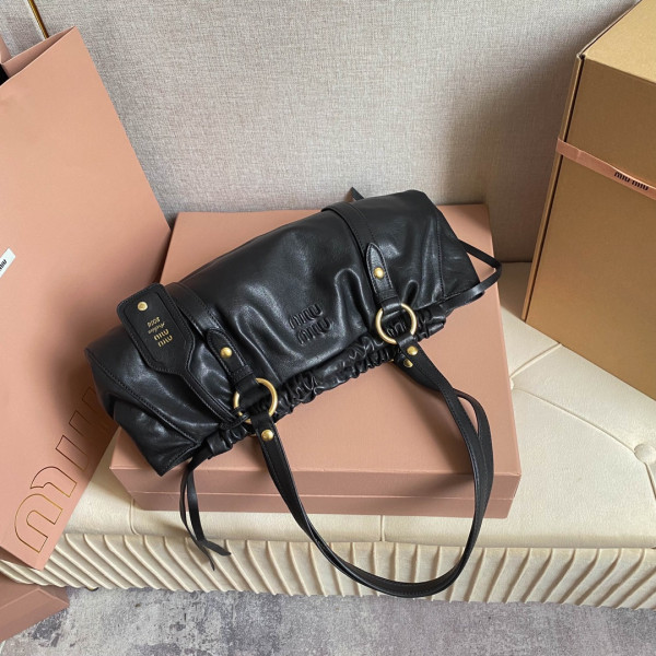 M*um*u joie nappa leather bag-44 x 16 x10.5cm