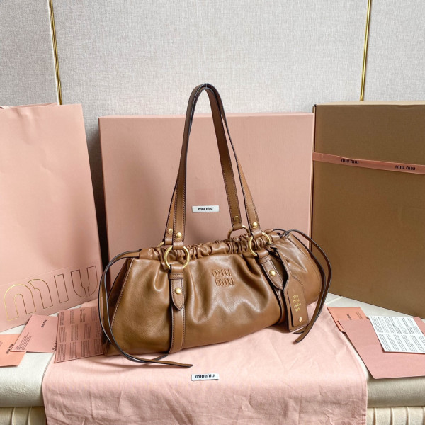 M*um*u joie nappa leather bag-44 x 16 x10.5cm