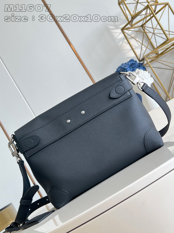 l0*is V*t0n steamer crossbody-30*20*10cm