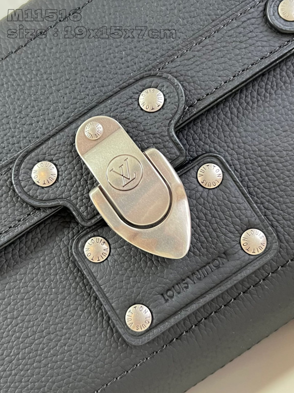 l0*is V*t0n soul trunk-19*15*7cm