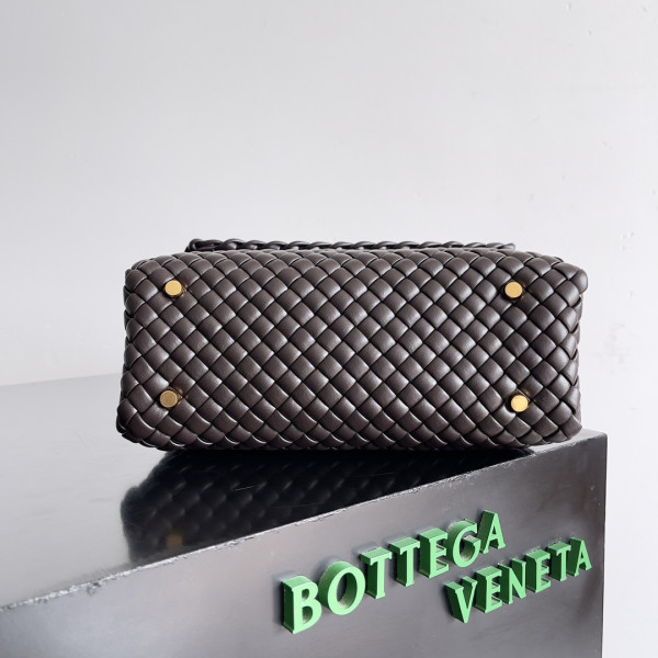 bo*te*ga Ve*ne*ta patti top handle bag