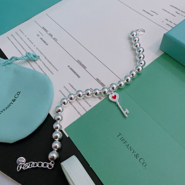 T*f*ny bracelet