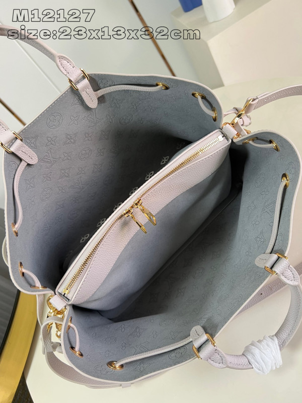 l0*is V*t0n bella tote
