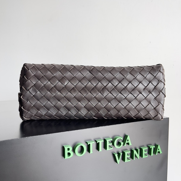 bo*te*ga Ve*ne*ta medium andiamo