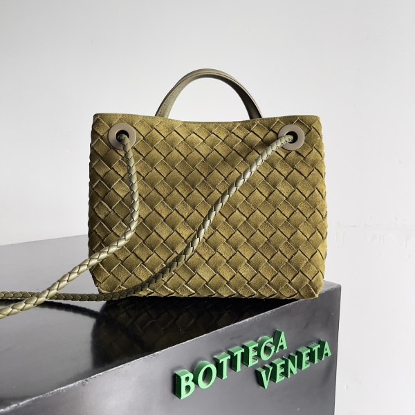 bo*te*ga Ve*ne*ta small andiamo-25*22*10.5cm
