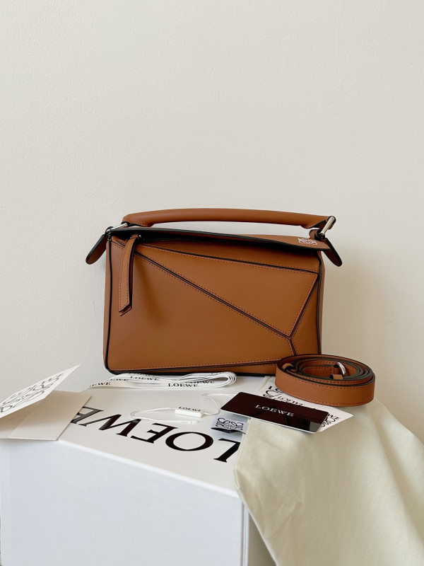 Lowee Small Puzzle Bag-24*16*10.5cm